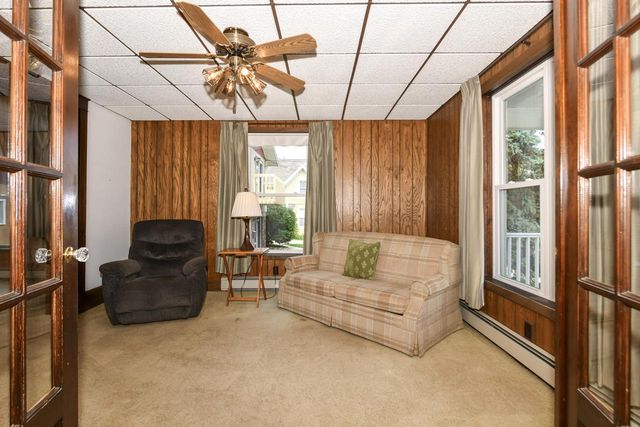 441 W Chestnut STREET, Burlington, WI 53105
