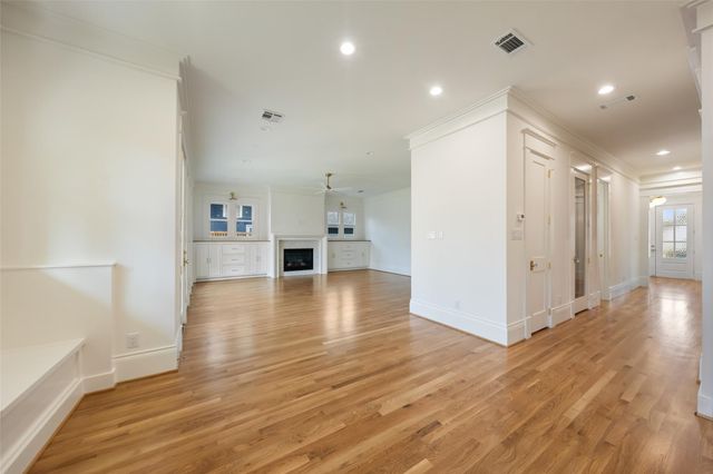 826 Ralfallen Street, Houston, TX 77008