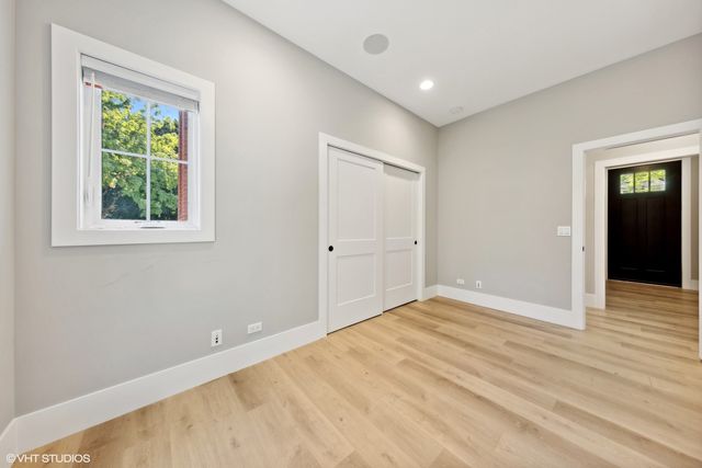 240 S Brainard Avenue 2, La Grange, IL 60525