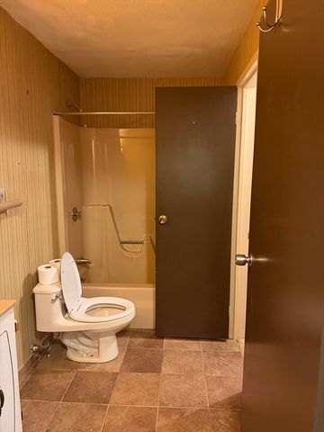 232 Canton St 107, Randolph, MA 02368
