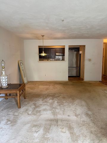 232 Canton St 107, Randolph, MA 02368