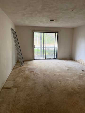 232 Canton St 107, Randolph, MA 02368