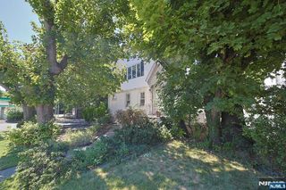 1585 Bergen Boulevard, Leonia, NJ 07605