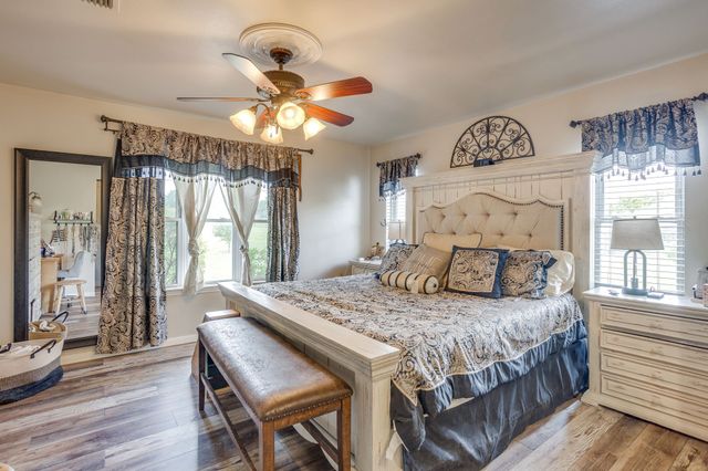 3914 Redbird Lane, Joshua, TX 76058