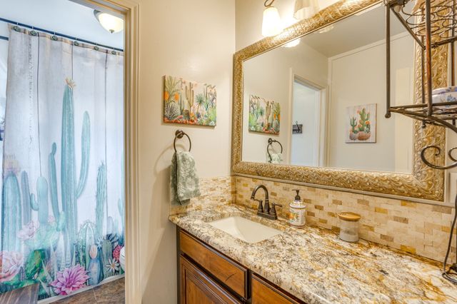 3914 Redbird Lane, Joshua, TX 76058