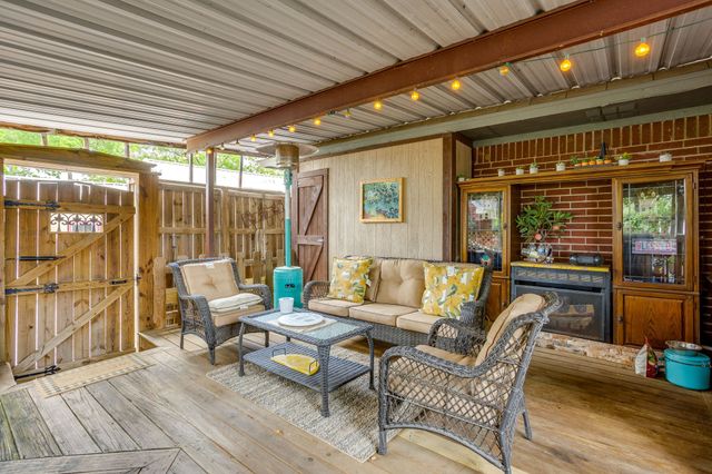 3914 Redbird Lane, Joshua, TX 76058