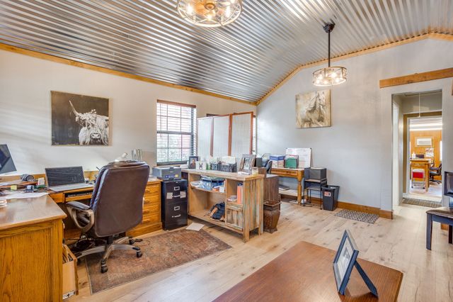 3914 Redbird Lane, Joshua, TX 76058