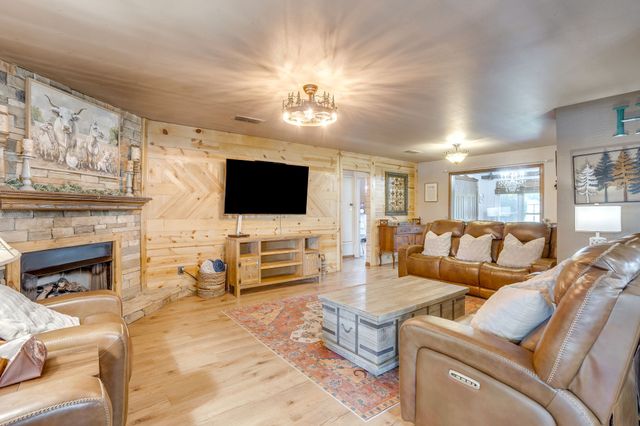 3914 Redbird Lane, Joshua, TX 76058