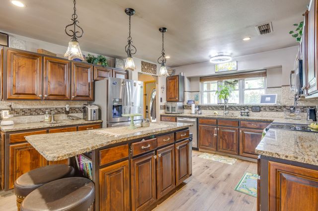 3914 Redbird Lane, Joshua, TX 76058