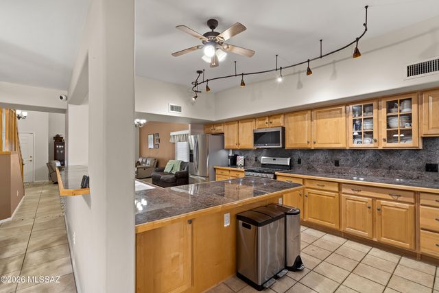 11153 N Par Drive, Oro Valley, AZ 85737