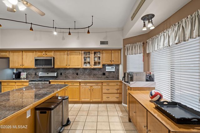 11153 N Par Drive, Oro Valley, AZ 85737