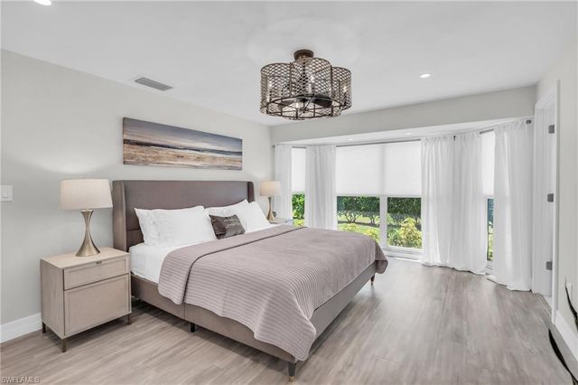 2649 Longboat DR, Naples, FL 34104