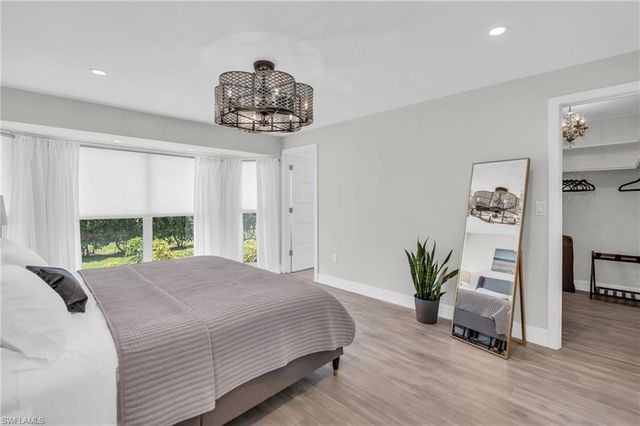 2649 Longboat DR, Naples, FL 34104
