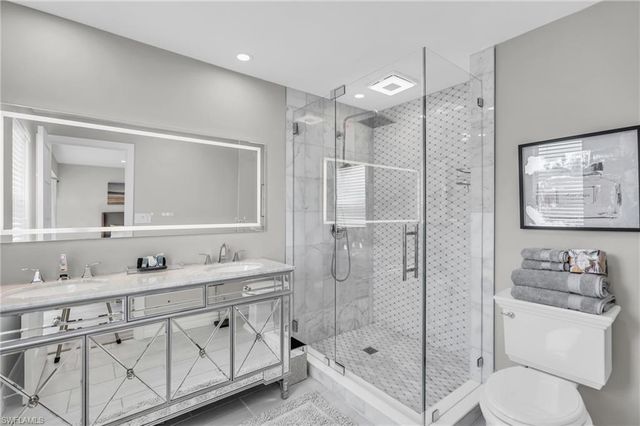 2649 Longboat DR, Naples, FL 34104