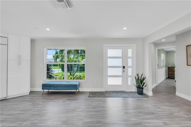 2649 Longboat DR, Naples, FL 34104