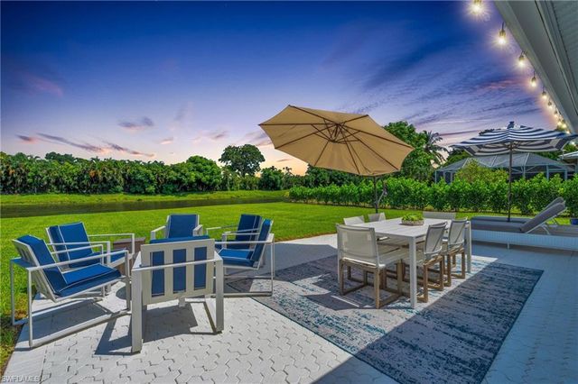 2649 Longboat DR, Naples, FL 34104
