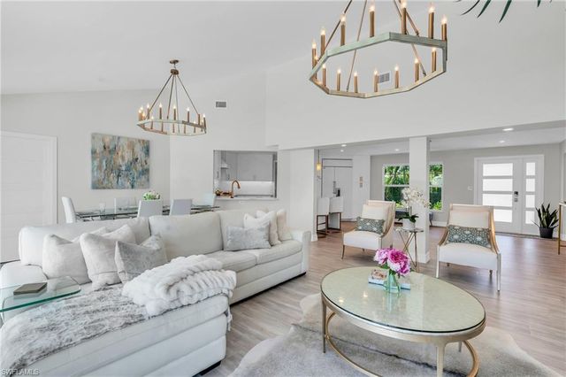 2649 Longboat DR, Naples, FL 34104