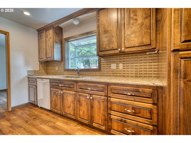2540 GABLE Rd, St Helens, OR 97051
