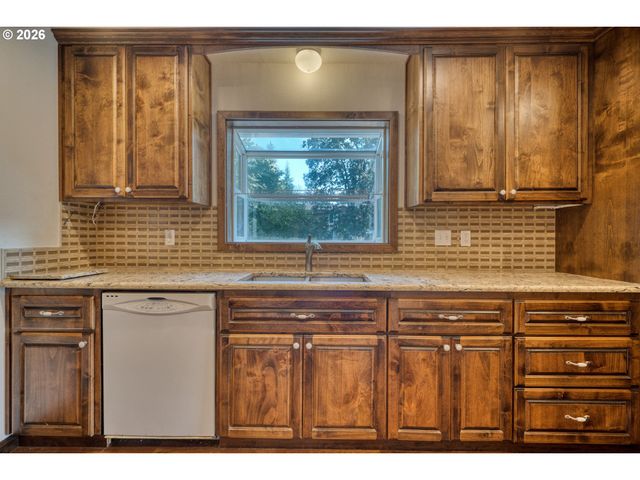 2540 GABLE Rd, St Helens, OR 97051