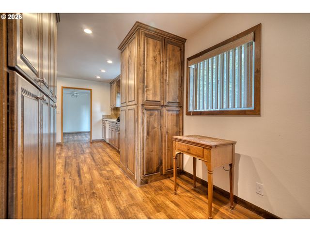 2540 GABLE Rd, St Helens, OR 97051