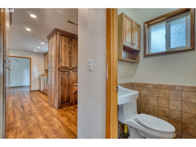 2540 GABLE Rd, St Helens, OR 97051