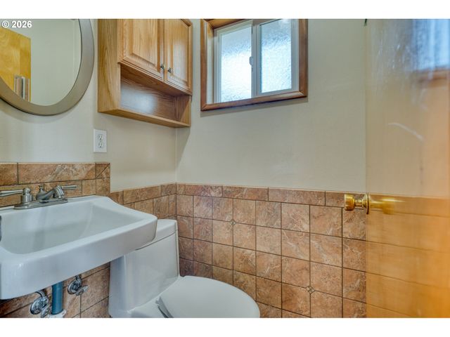 2540 GABLE Rd, St Helens, OR 97051