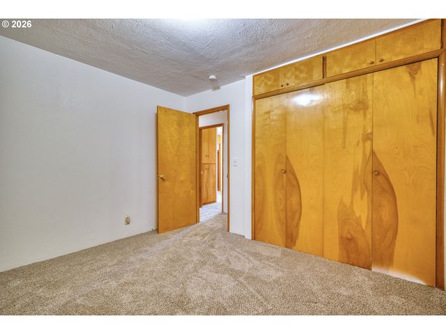 2540 GABLE Rd, St Helens, OR 97051