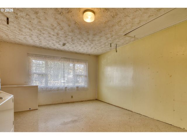 2540 GABLE Rd, St Helens, OR 97051