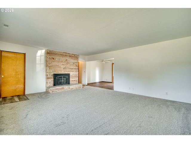 2540 GABLE Rd, St Helens, OR 97051
