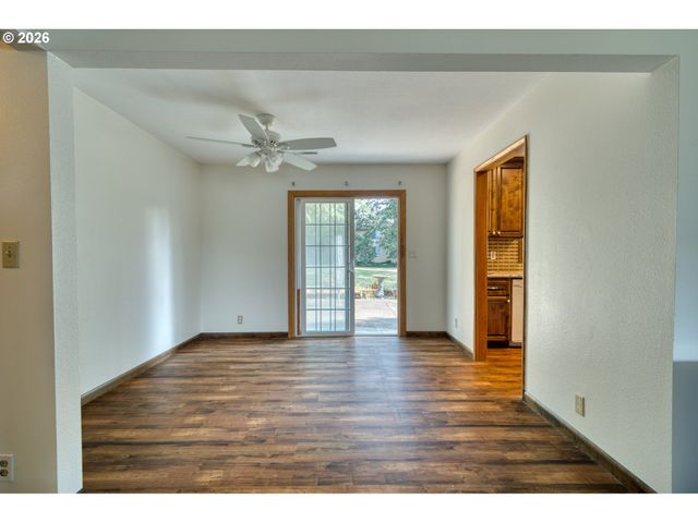 2540 GABLE Rd, St Helens, OR 97051