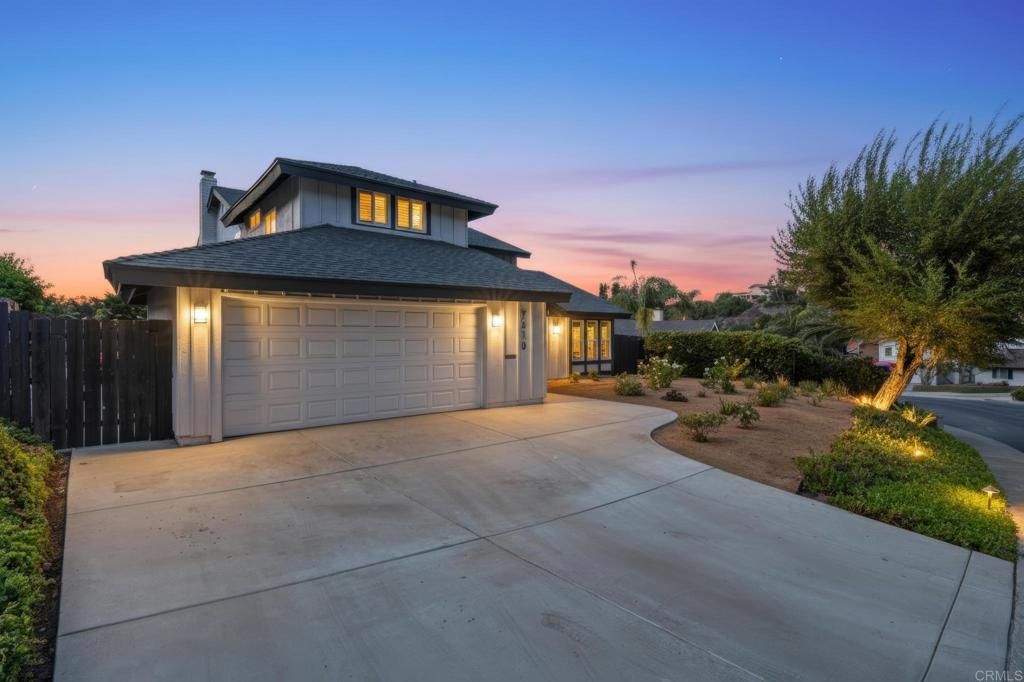 Image 3 of property listing at 7310 Margerum Avenue, San Diego, CA 92120