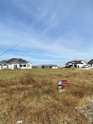 360 Linden St., Alburnett, IA 52202