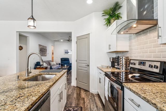 2097 W Claira, Nampa, ID 83651