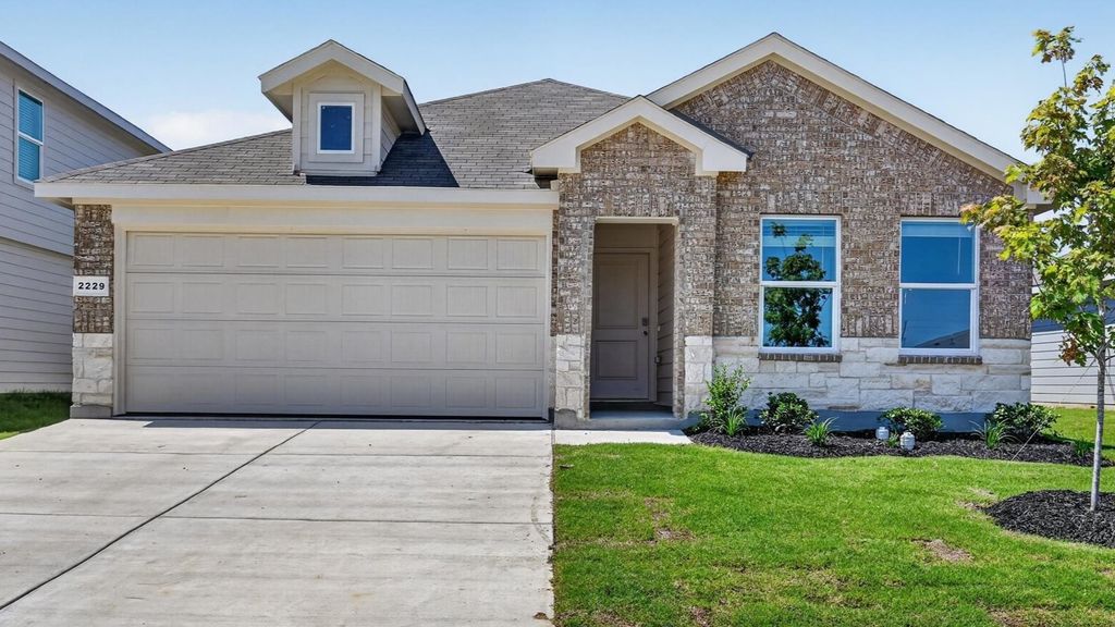 131 MACH Way, Mineral Wells, TX 76067
