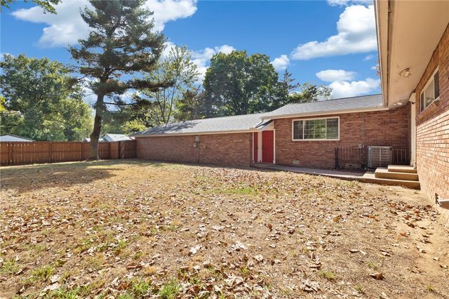 509 Catlett Street, Prairie Grove, AR 72753