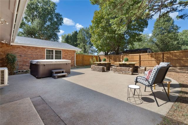 509 Catlett Street, Prairie Grove, AR 72753
