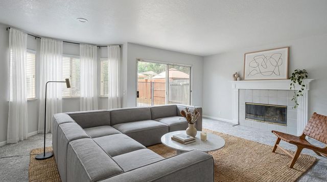 8239 Derbyshire Cir, Sacramento, CA 95828