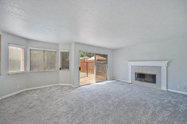 8239 Derbyshire Cir, Sacramento, CA 95828