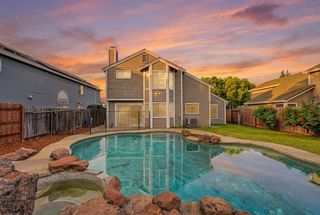 8239 Derbyshire Cir, Sacramento, CA 95828