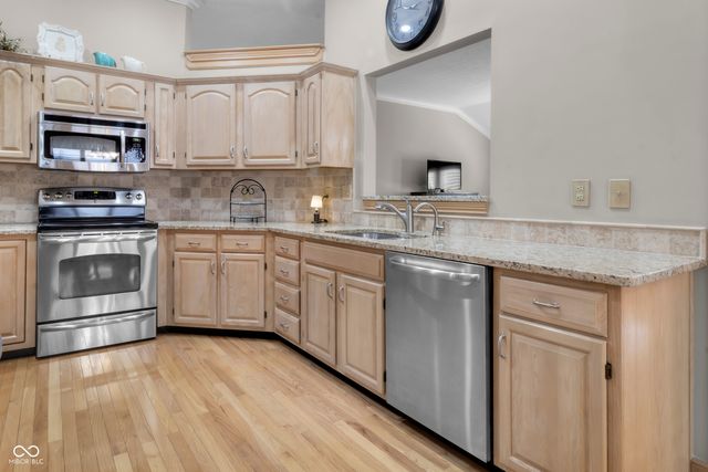 7257 River Glen Drive, Fishers, IN 46038