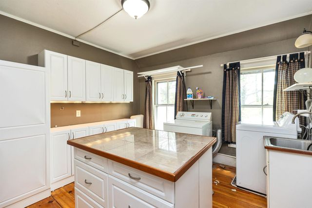 24 Maple Street, Milford, NH 03055