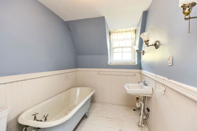 24 Maple Street, Milford, NH 03055