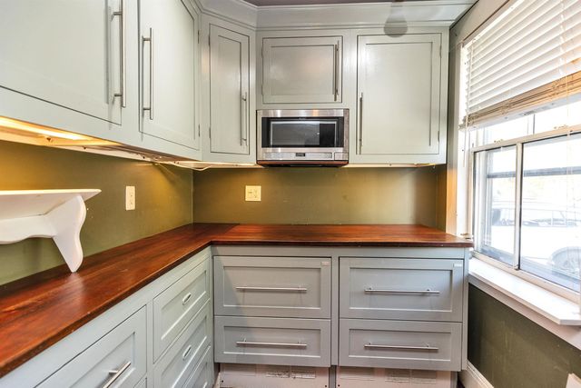 24 Maple Street, Milford, NH 03055