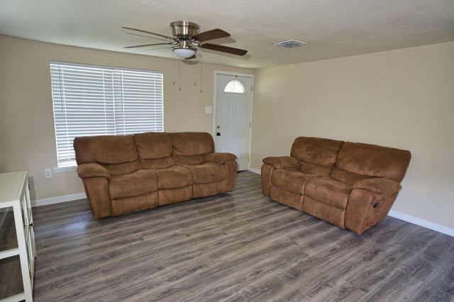 111 Georgia Street, Brazoria, TX 77422