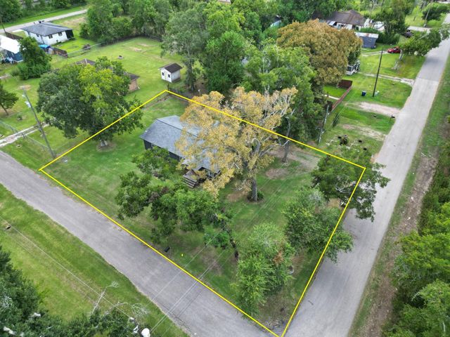 111 Georgia Street, Brazoria, TX 77422