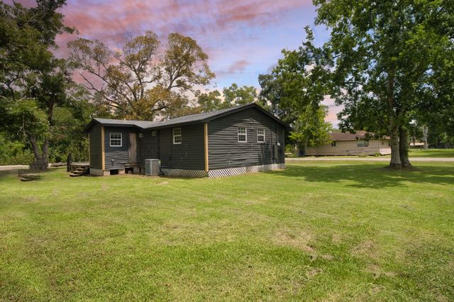 111 Georgia Street, Brazoria, TX 77422