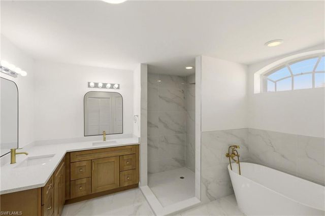 410 SE 7th ST, Cape Coral, FL 33990