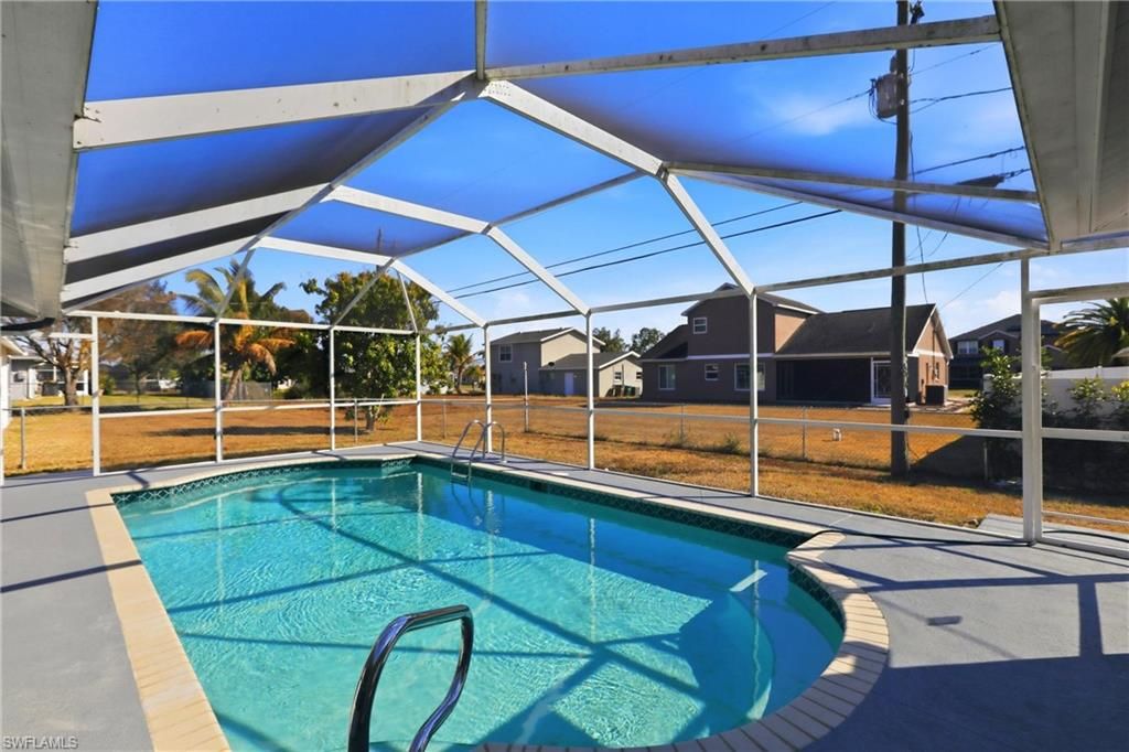 410 SE 7th ST, Cape Coral, FL 33990