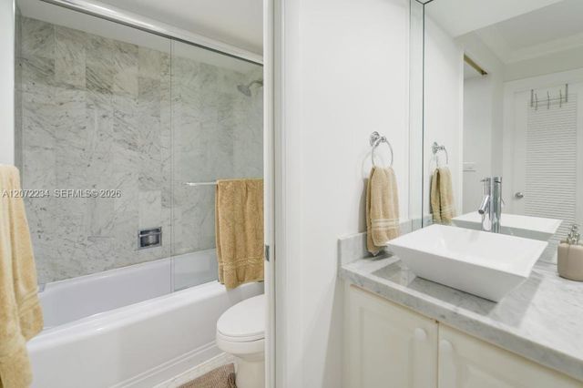 1121 Crandon Boulevard D206, Key Biscayne, FL 33149