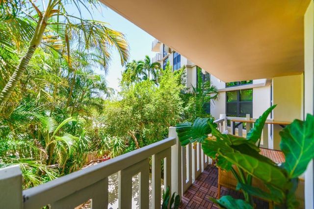 1121 Crandon Boulevard D206, Key Biscayne, FL 33149